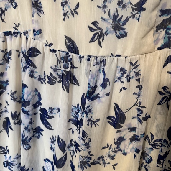 Gorgeous Torrid Lined Ivory and Floral Dress Size 3 - Picture 9 of 11